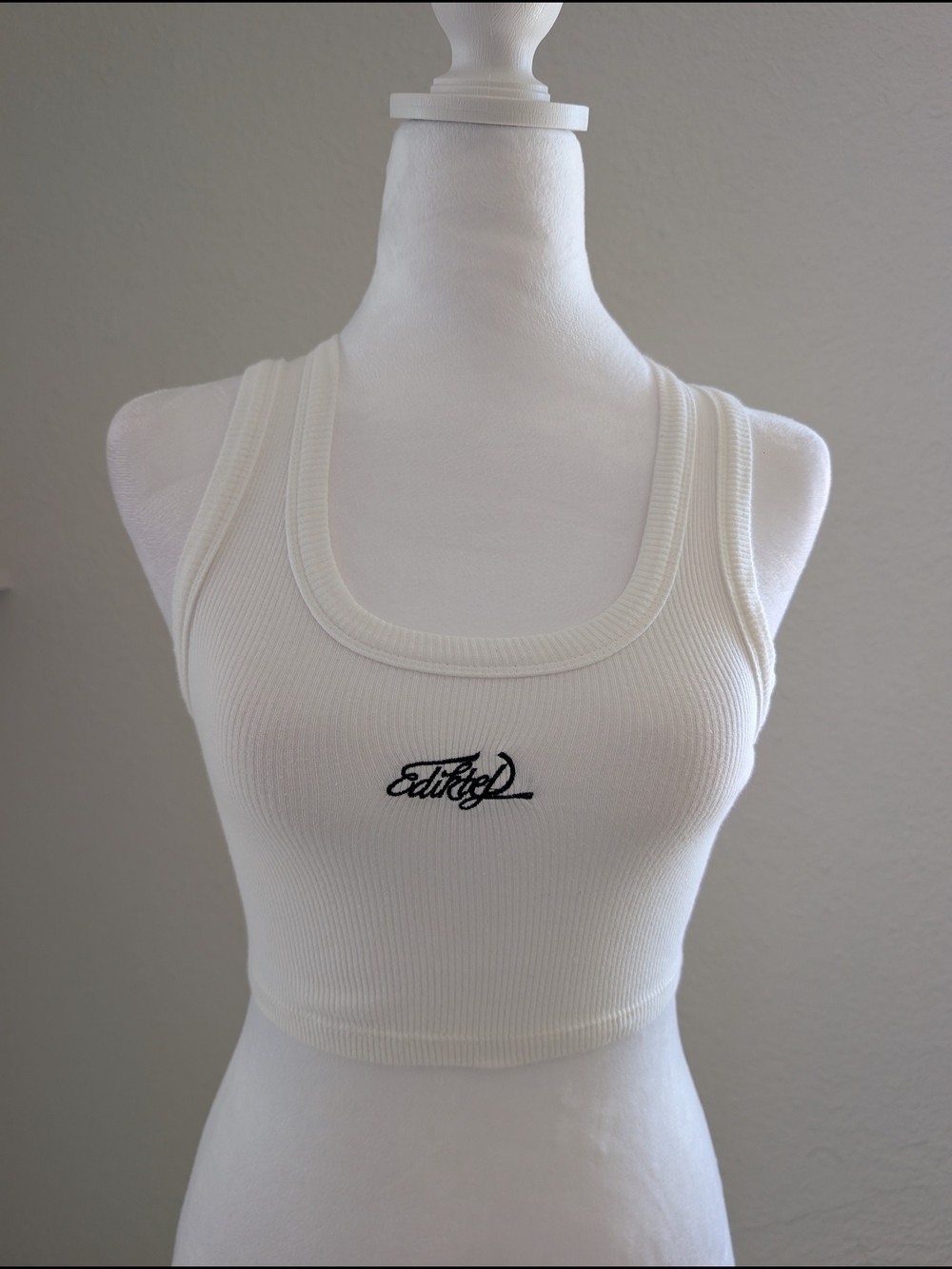 Edikted White Ribbed Logo Crop Tank - Picture 2 of 3